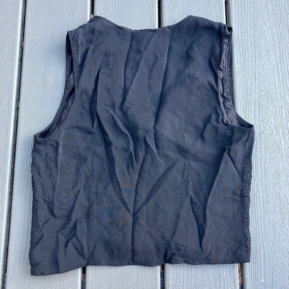Vintage black embroidered sleeveless vest, bohemian hippie indie boho chic - Picture 3 of 6